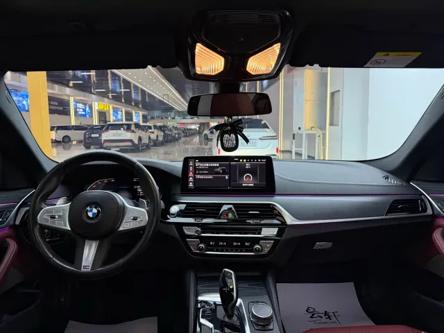 BMW 5 Series — Фото автомобиля 18