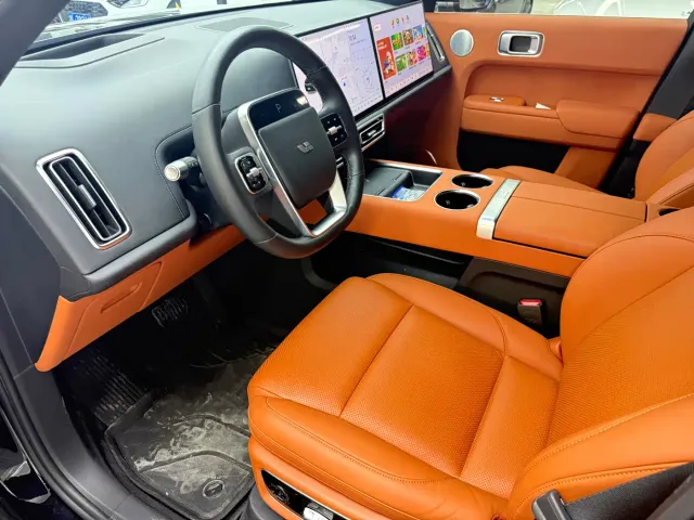 Li Auto L9 — Фото автомобиля 4