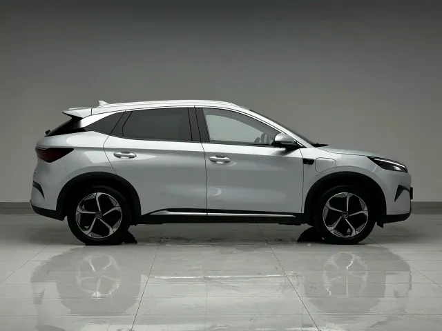 BYD Yuan PLUS — Фото автомобиля 6