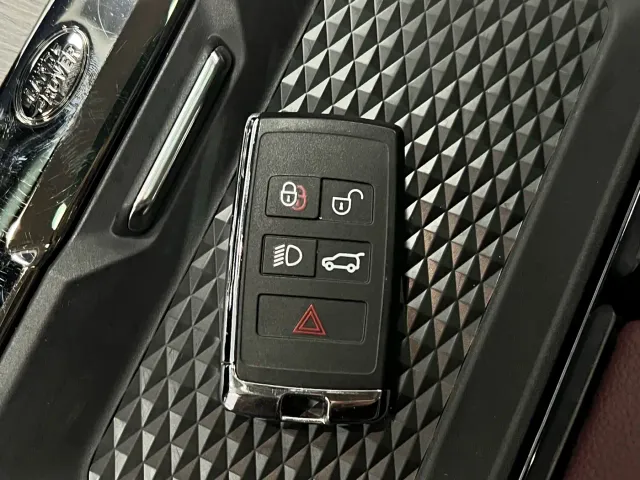 Land Rover Range Rover Evoque — Фото автомобиля 27