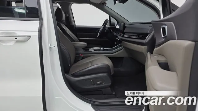 Kia Carnival 4th Gen — Фото автомобиля 11