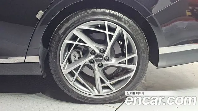 Genesis G90 Бензин 3.5 Turbo 2WD — Фото автомобиля 20
