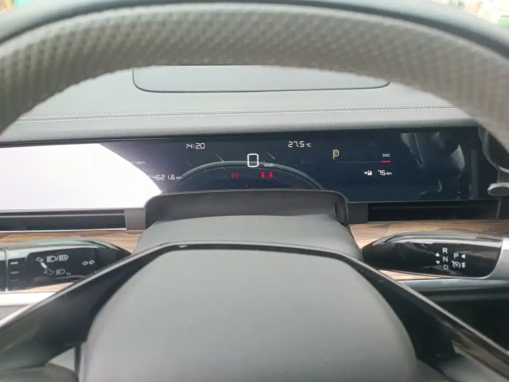 Nezha Auto Nezha S 2022 Model Pure Electric 715km RWD LiDAR Edition — Фото автомобиля 7