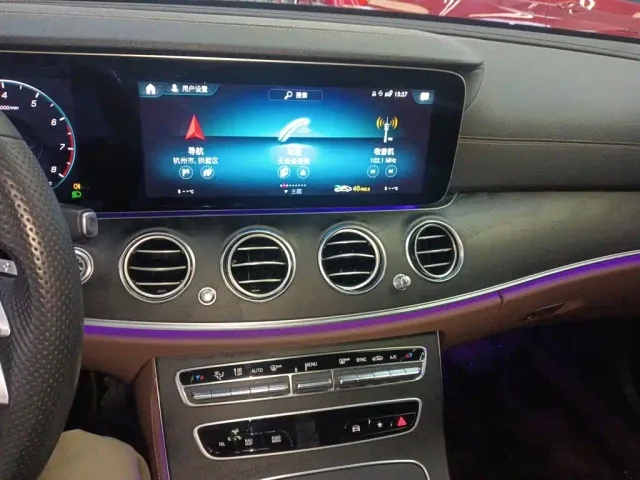 Mercedes-Benz E-Class — Фото автомобиля 8