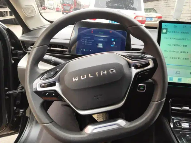 Wuling Starlight — Фото автомобиля 15