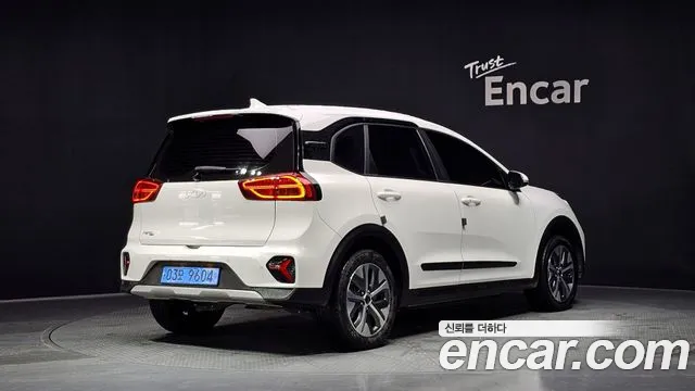 Kia Niro Niro Plus Air — Фото автомобиля 2