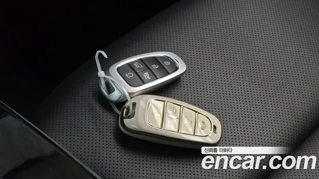 Hyundai Tucson Tucson (NX4) Дизель 2.0 2WD — Фото автомобиля 27