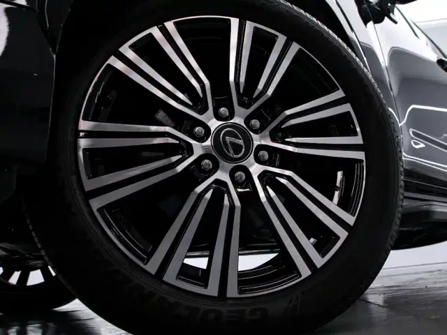 Lexus LX — Фото автомобиля 21