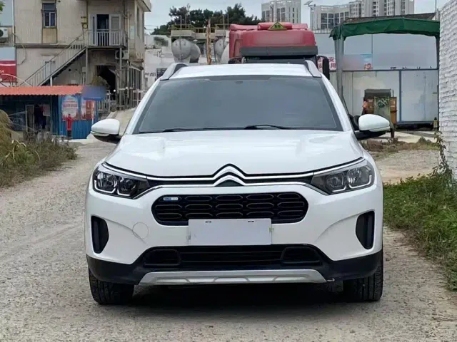 Citroen C3-XR — Фото автомобиля 2