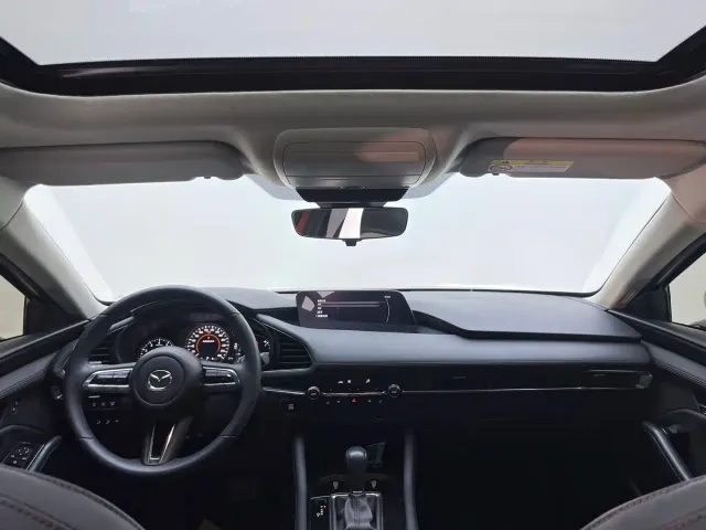Mazda Axela — Фото автомобиля 22