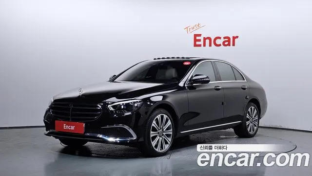 Фотография автомобиля — Mercedes-Benz E-Class