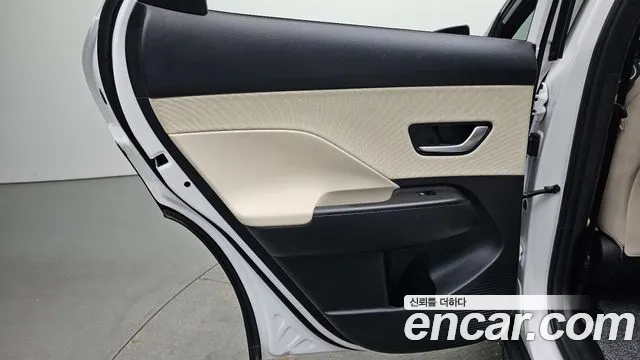 Hyundai Kona — Фото автомобиля 14