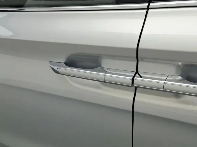 Bestune Besturn M9 — Фото автомобиля 18