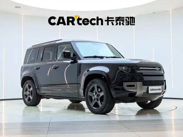 Land Rover Defender — Фото автомобиля 8