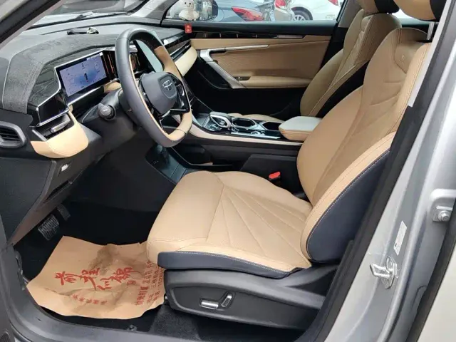 Geely Boyue L — Фото автомобиля 8