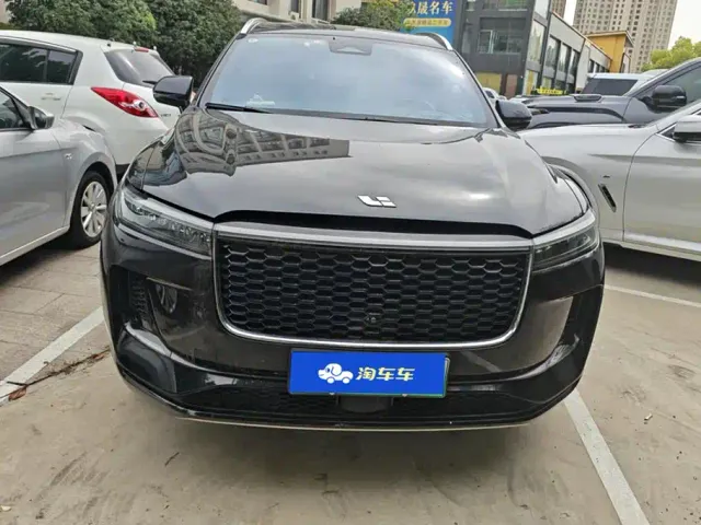 Li Auto ONE — Фото автомобиля 2