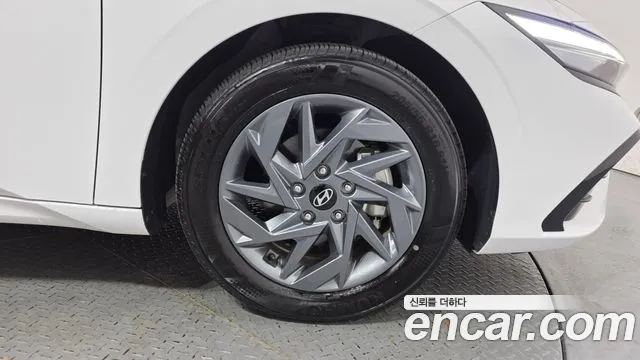 Hyundai AVANTE Новый Avante (CN7) — Фото автомобиля 21