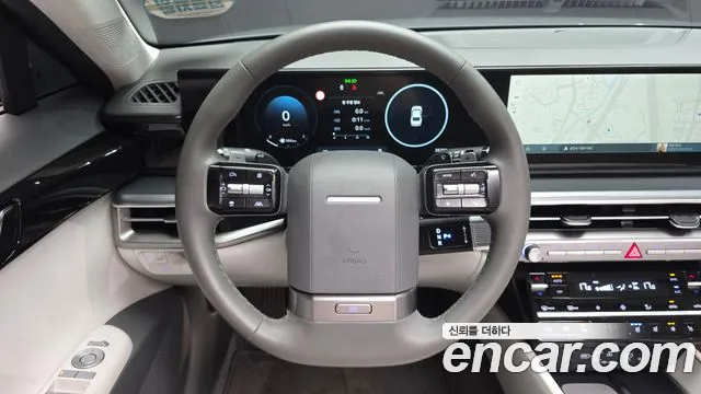 Hyundai Grandeur Grandeur (GN7) 2.5 Бензин 2WD — Фото автомобиля 13