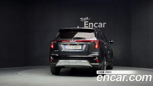 Kia Seltos Бензин 1.6 турбо 2WD — Фото автомобиля 4