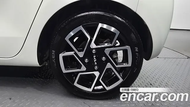 Kia RAY Новый Kia Ray Signature — Фото автомобиля 21