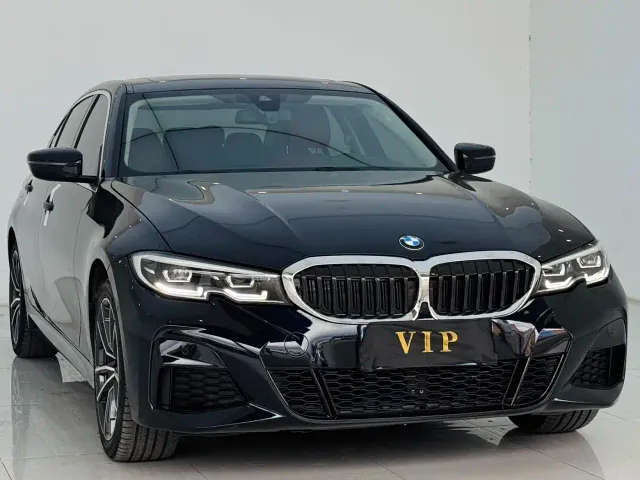 Фотография автомобиля — BMW 3 Series