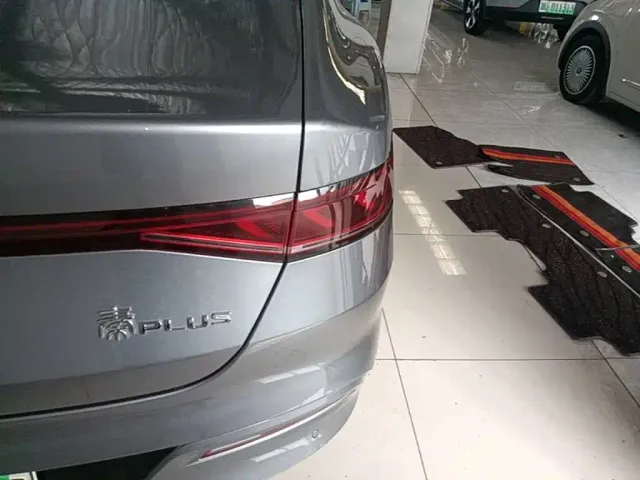 BYD Qin PLUS — Фото автомобиля 7