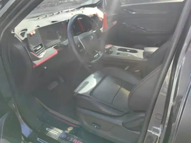 Changan X5 Plus — Фото автомобиля 9