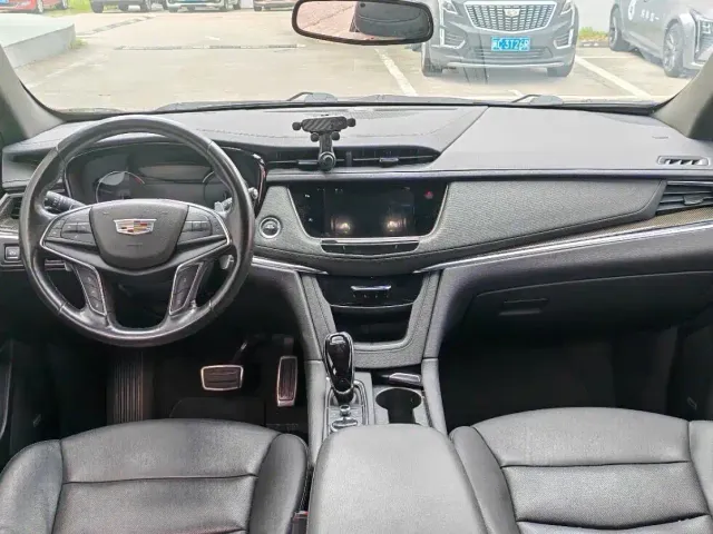 Cadillac XT5 — Фото автомобиля 7