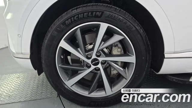 Genesis GV80 2.5T Бензин AWD — Фото автомобиля 3