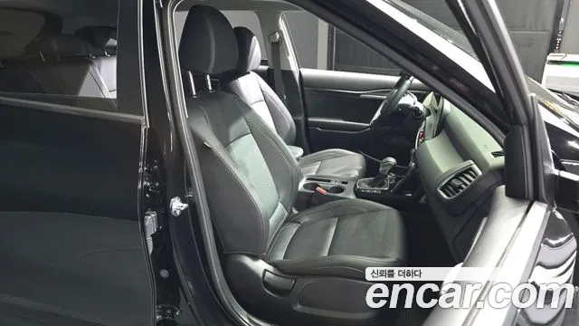 Kia Seltos Бензин 1.6 турбо 2WD — Фото автомобиля 24