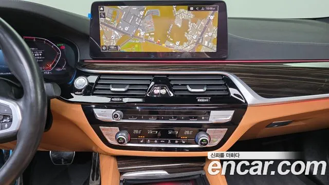 BMW 5-Series — Фото автомобиля 15