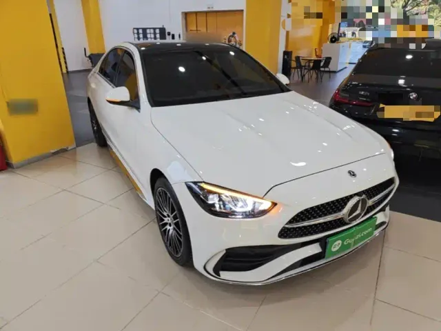 Mercedes-Benz C-Class — Фото автомобиля 3
