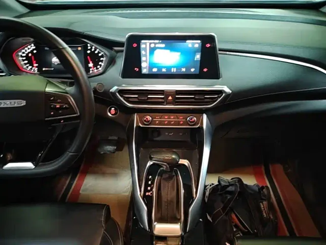 Maxus G50 — Фото автомобиля 12