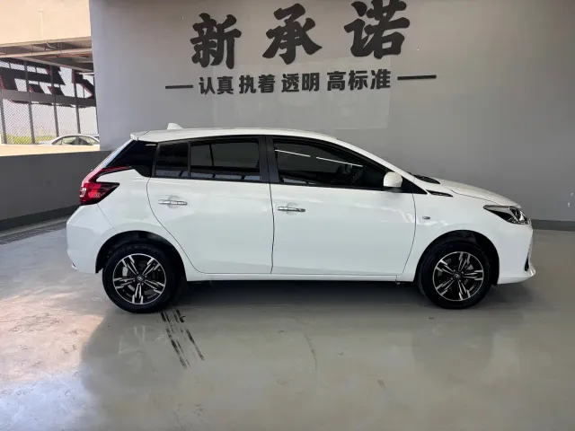 Toyota Vios FS — Фото автомобиля 5