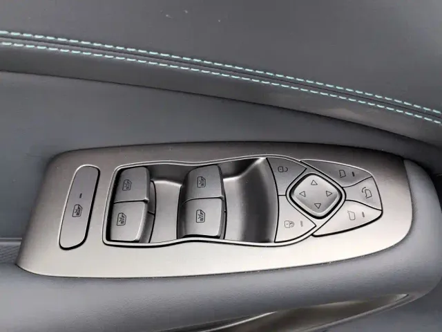 BYD Seal 05 DM-i — Фото автомобиля 10