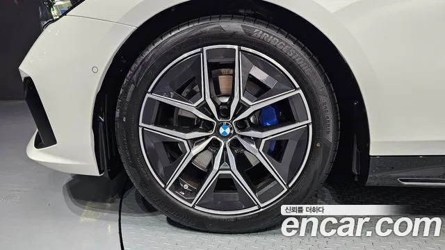 BMW 5-Series — Фото автомобиля 5