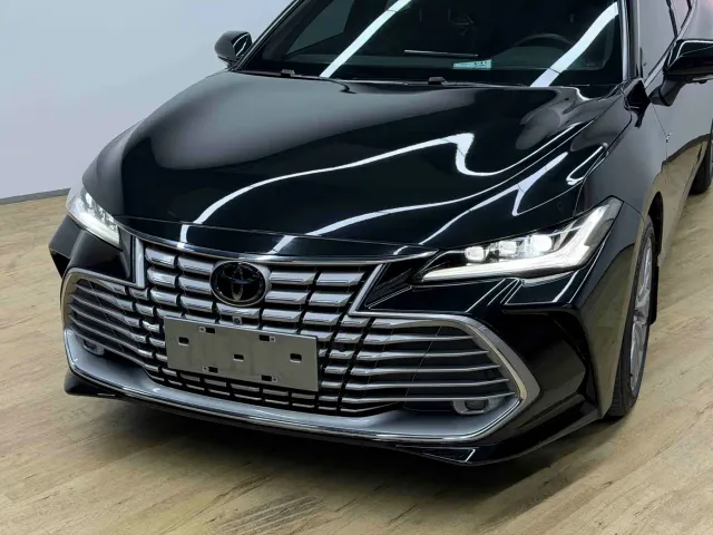 Toyota Avalon — Фото автомобиля 4