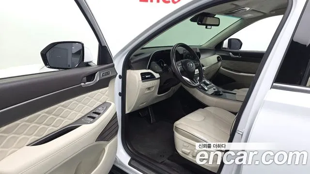 Hyundai Palisade Palisade Дизель 2.2 2WD — Фото автомобиля 10