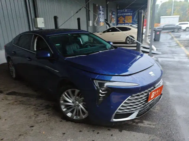 Buick LaCrosse — Фото автомобиля 5