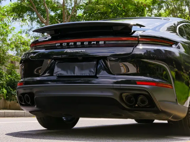 Porsche Panamera — Фото автомобиля 5