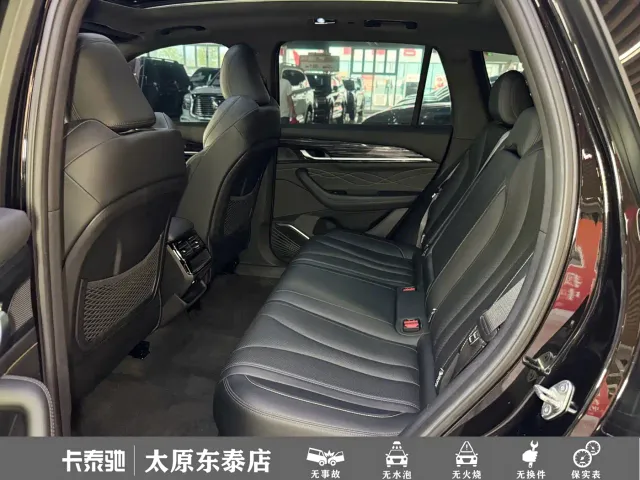 Geely Xingyue L — Фото автомобиля 16