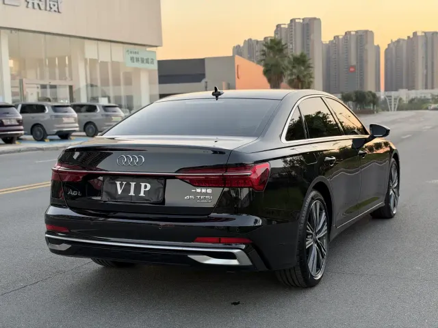 Audi A6L — Фото автомобиля 5