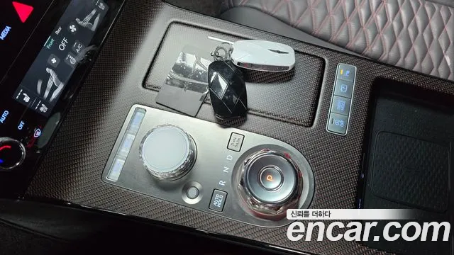 Genesis G80 Бензин 2.5 турбо AWD — Фото автомобиля 9