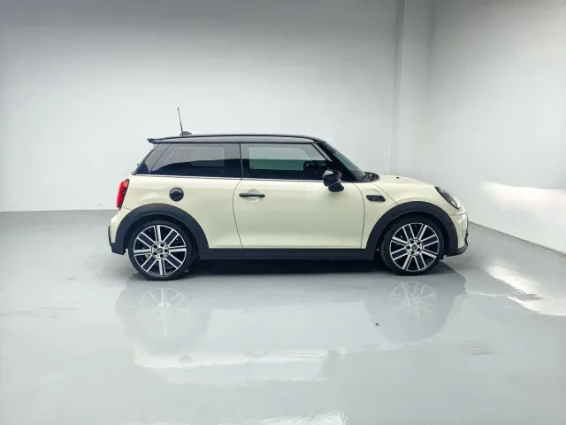 MINI Hatch — Фото автомобиля 10