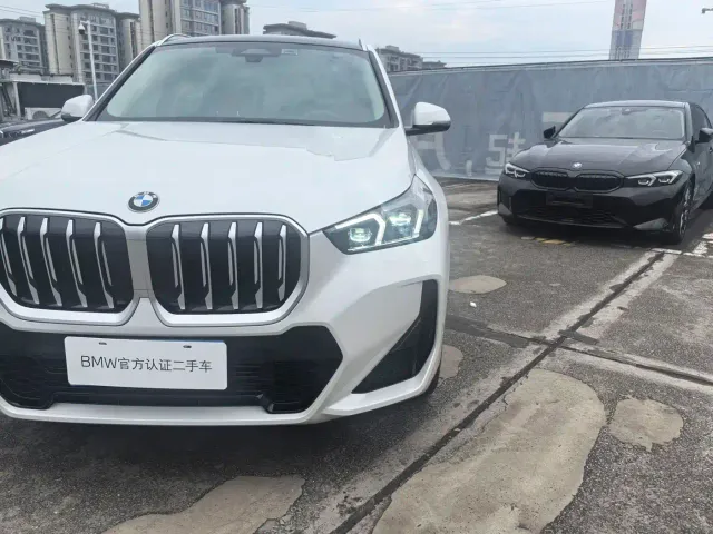BMW X1 — Фото автомобиля 3