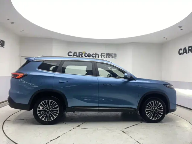 Chery Tiggo 8 PLUS C-DM — Фото автомобиля 4
