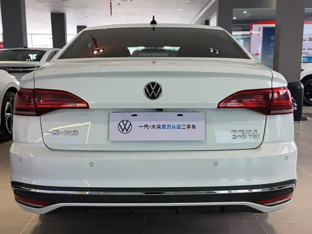 Volkswagen Bora — Фото автомобиля 5
