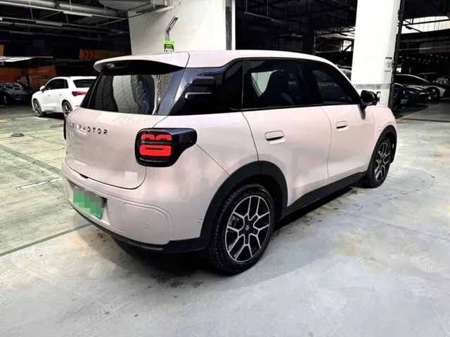 Leapmotor A10 — Фото автомобиля 3