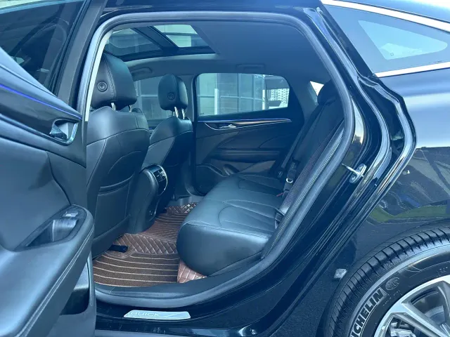 Buick LaCrosse — Фото автомобиля 7