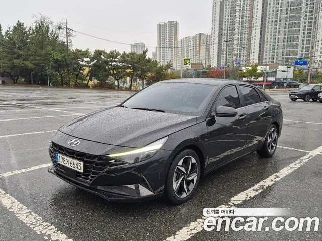 Фотография автомобиля — Hyundai Avante CN7